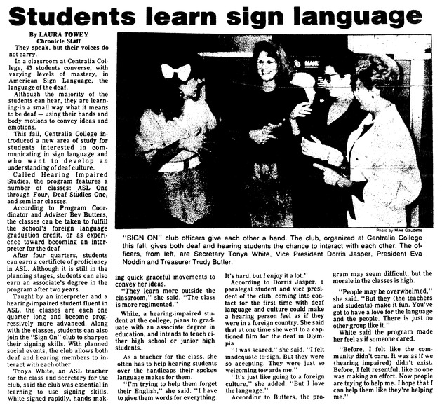 Students learn sign language