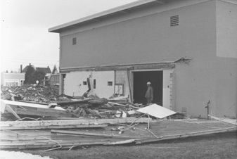 Demolition of Lincoln Grade School