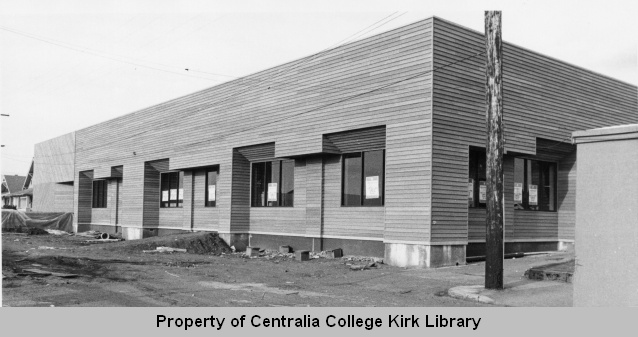 Administration Building (Hanson Hall) Under Construction