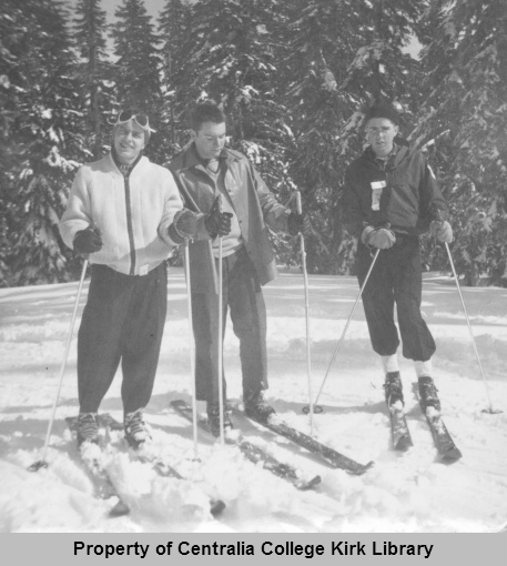 20070405004 - March 1959 - Ski Club