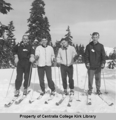 20070405005 - March 1959 - Ski Club