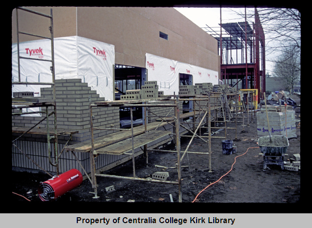 04 Laying the bricks - New Library Building Under Construction