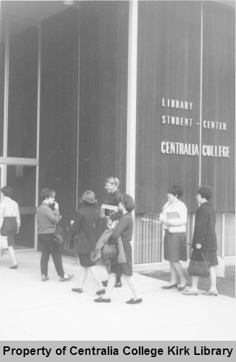Students at the entrance #4 - Student Center in the 1980's