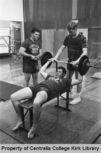 20070524031 - Working Out in the Weight Room