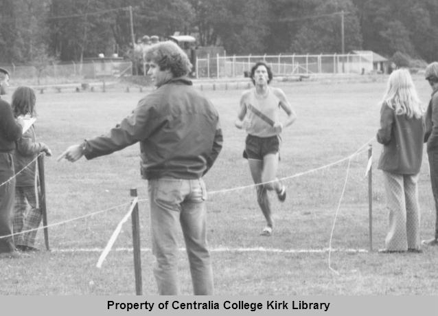 20070705037 - Centralia College Hosts Cross Country Meet