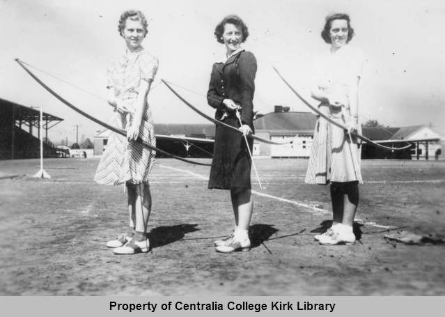 1942 Women's Archery Team