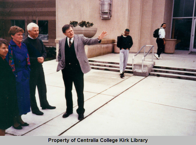 1991 Unidentified, Cindy Hough, Case Doelman, Hank Kirk, 20070730003 - Board of Trustees Members Over the Years