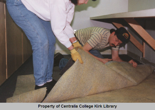 20071211012 - Centralia College Cleans Up After the Flood of 1996