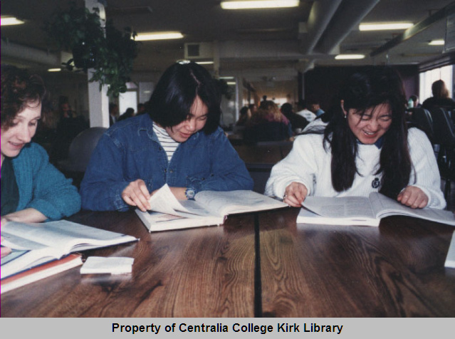20080102016 - Centralia College Students from Around the World