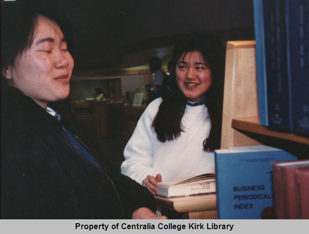 20080102017 - Centralia College Students from Around the World