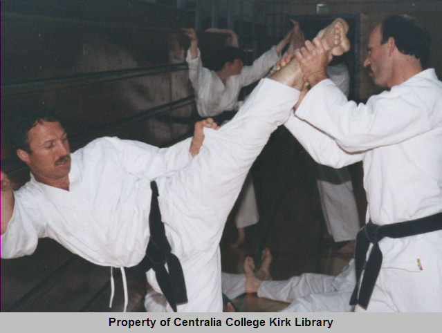 20080108015 - Karate Kids and Karate Adults
