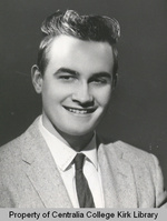 Hemenway, David - 20090223007 - Portraits - Class of 1960
