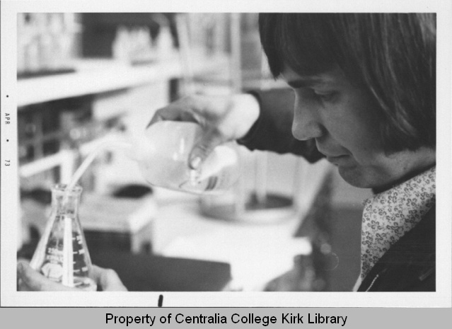 20090226012 - Chemistry Laboratory - 1973