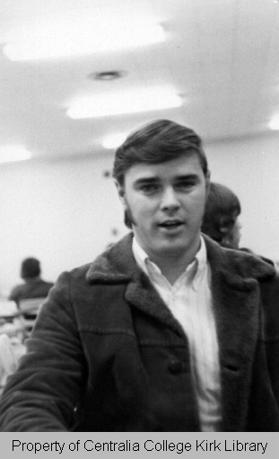 20090429008 - Centralia College in 1971-72