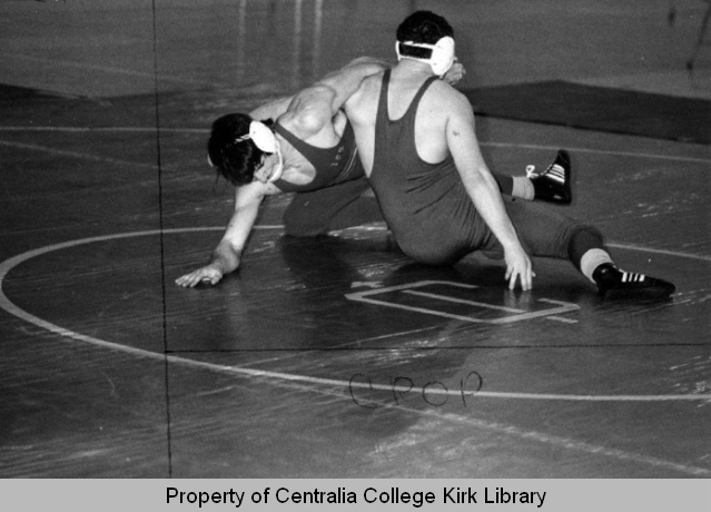 20090505008 - Wrestling vs. Lower Columbia Red Devils