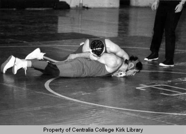 20090505010 - Wrestling vs. Lower Columbia Red Devils
