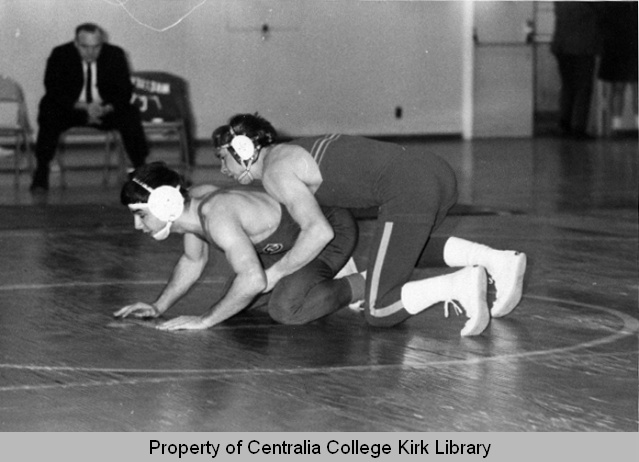 20090505011 - Wrestling vs. Lower Columbia Red Devils