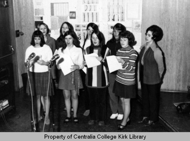 20090506010 - Girls' Nonette 1970-71