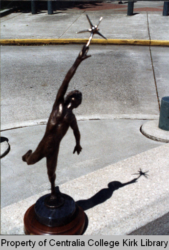 20090507047 - Reach for the Stars