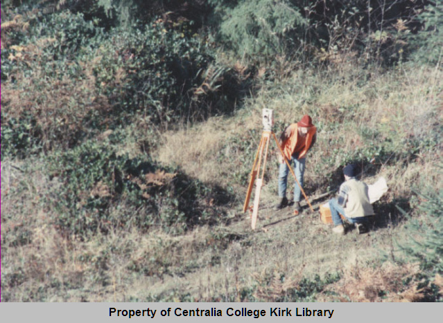 20071114014 - Surveying Class in 1984